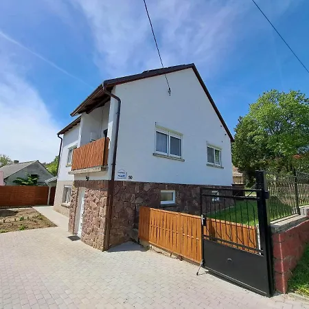 Corner Vendeghaz - Занка