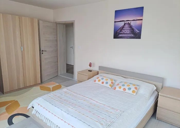 펜션 Corner Vendeghaz -